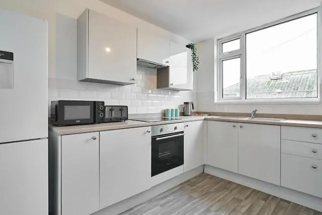 Esmerelda - Sleeps 8 - Contractors - Free Parking Apartmán Bristol