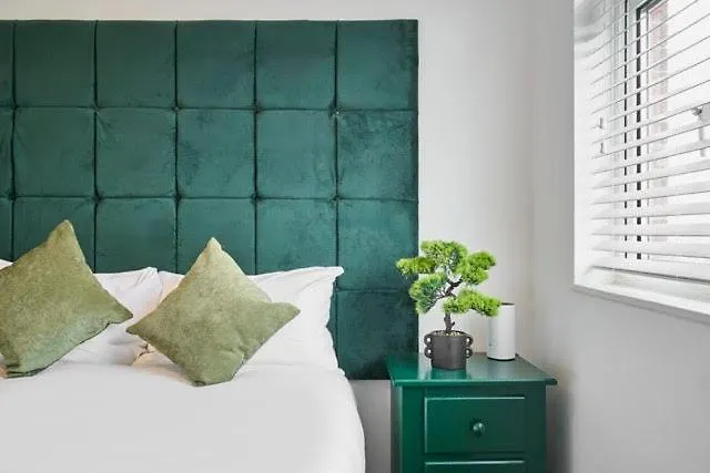 Esmerelda - Sleeps 8 - Contractors - Free Parking Apartmán