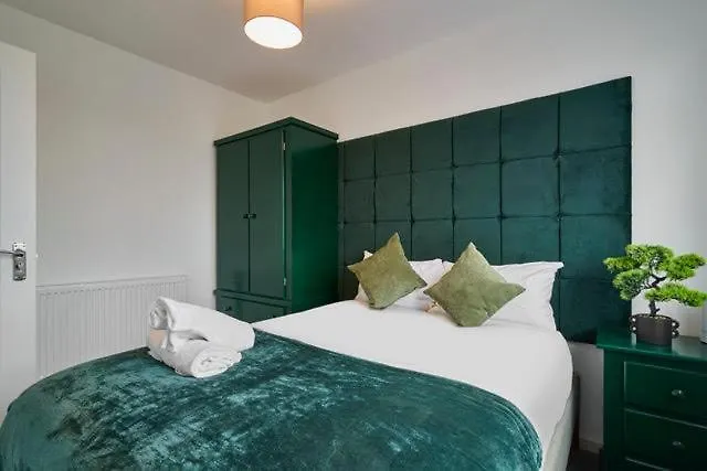 Apartamento Esmerelda - Sleeps 8 - Contractors - Free Parking